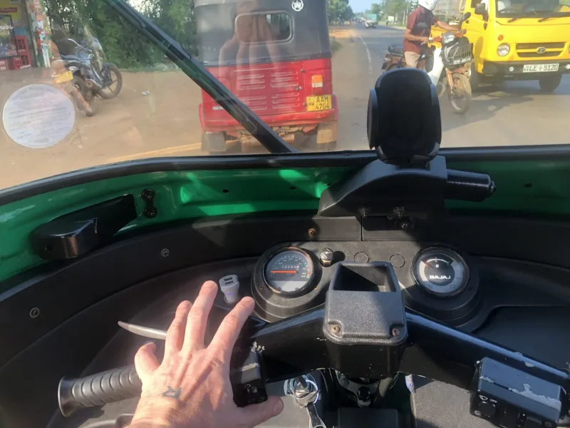 SRI LANKA tuktukem 2022
