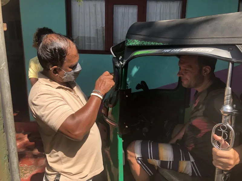 SRI LANKA tuktukem 2022